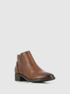 Botins com Fecho em Cognac